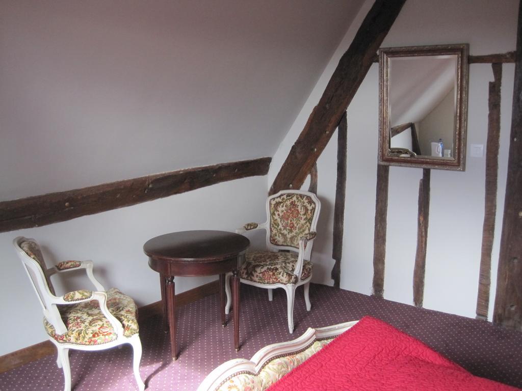 Les Trois Cheminees Chambres D'Hotes Livarot-Pays-d'Auge ภายนอก รูปภาพ